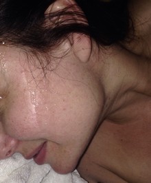 Coquine qui adore la bite dans le cul sur Avignon