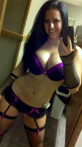 Femme discrète veut sucer un reubeu macho sur Vaucluse