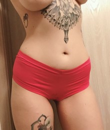 Belle femme veut des mecs endurants à glisser dans la chatte à Avignon