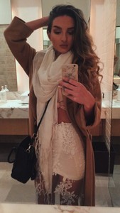 Jeune coquine de Avignon veut plan coquin rapide