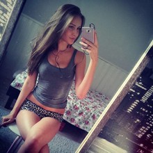 Femme dépravée cherche à baiser avec un black dominant sur Vaucluse