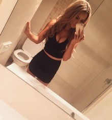 Femme qui aime la bite dans le cul