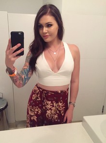 Femme libre aimerait baiser avec un homme dominant sur Vaucluse