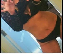 Soumise cherche un mec séduisant à Avignon pour un plan cul